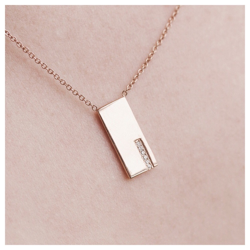🆕Summer & Rose Rectangle Necklace - Picture 3 of 3